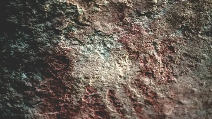 Zona arqueológica con pinturas rupestres y vestigios de la cultura nativa Tehuelche en las cuevas