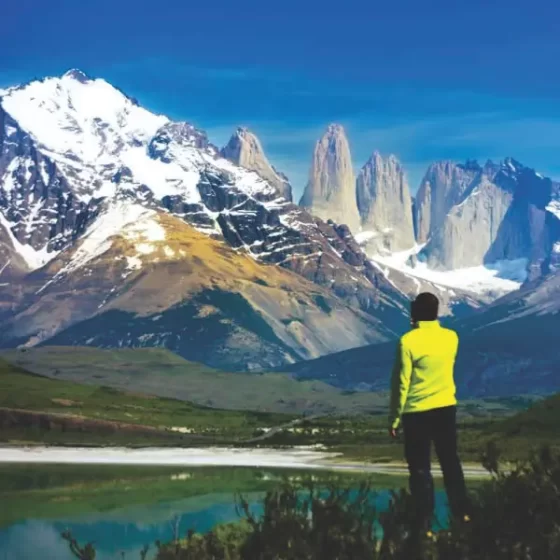 Camión Overland 4x4 de Glaciar Turismo para la excursión a Torres del Paine desde El Calafate