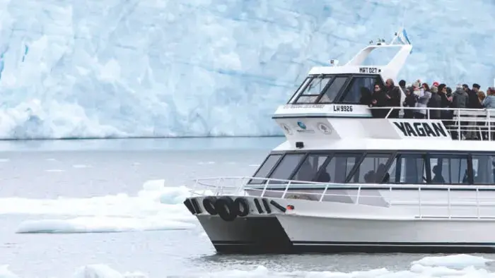 Experiencia de navegación en el Glaciar Perito Moreno