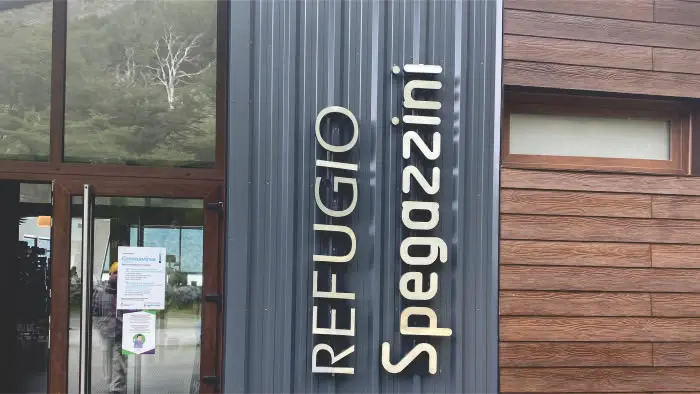 Desembarque en Base Spegazzini para disfrutar de las vistas panorámicas del parque