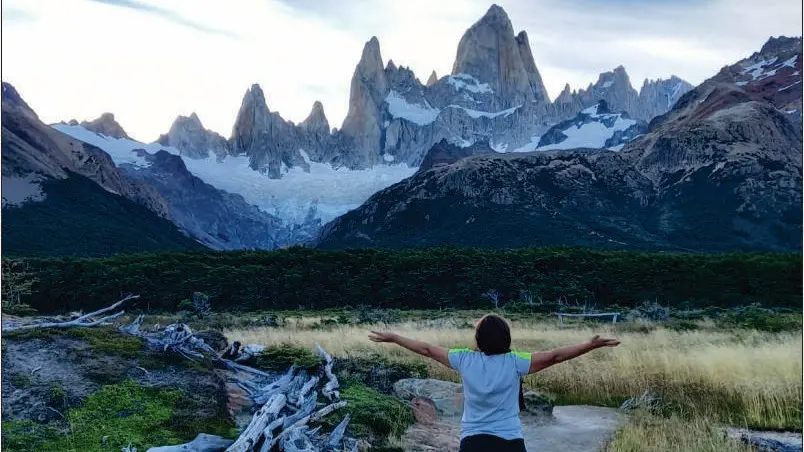 Mirador del glaciar Piedras Blancas en el sendero a Laguna de los Tres